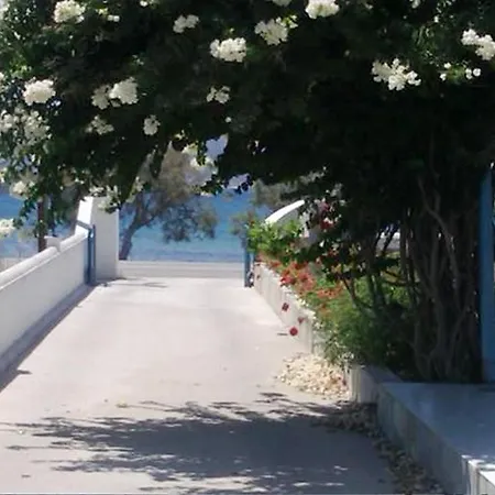 Ξενοδοχείο Moustakas *